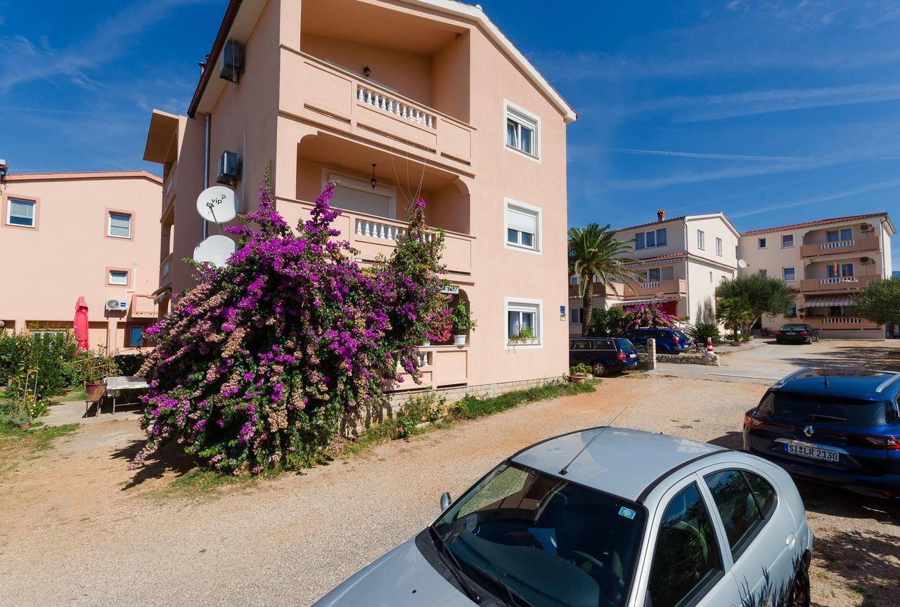 Apartments Jasmin Barbat na Rabu Exteriör bild