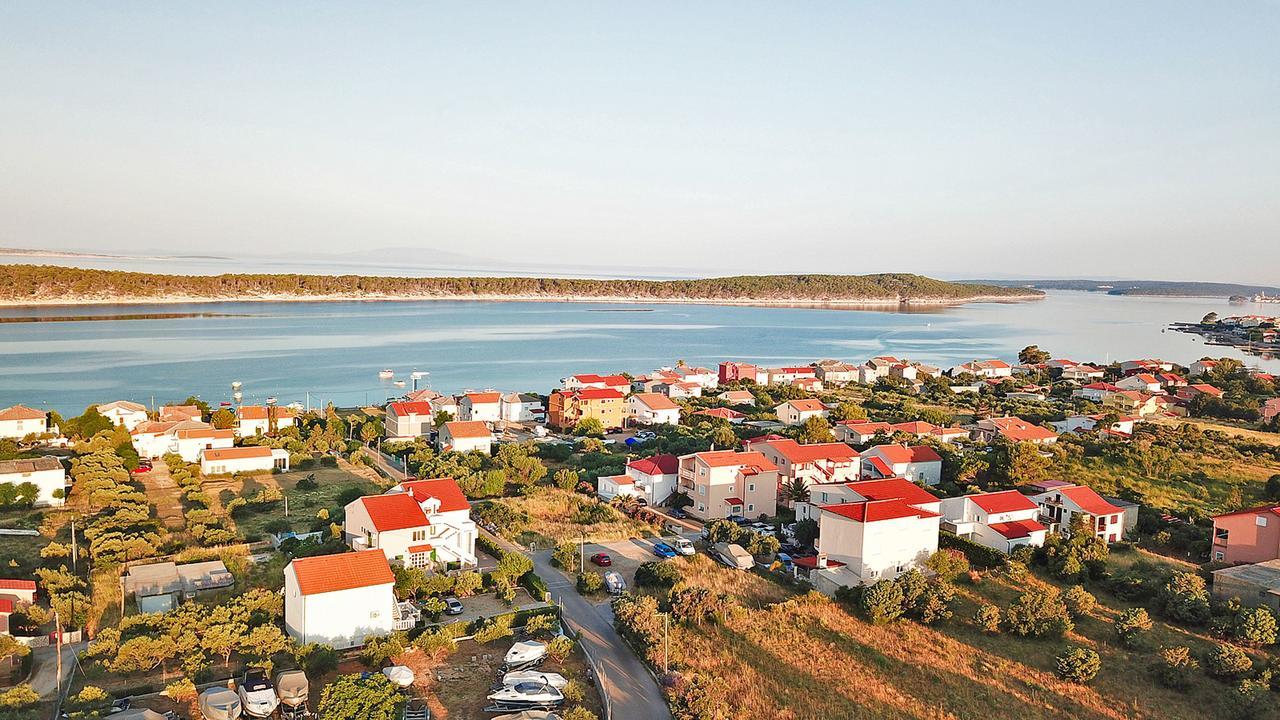Apartments Jasmin Barbat na Rabu Exteriör bild